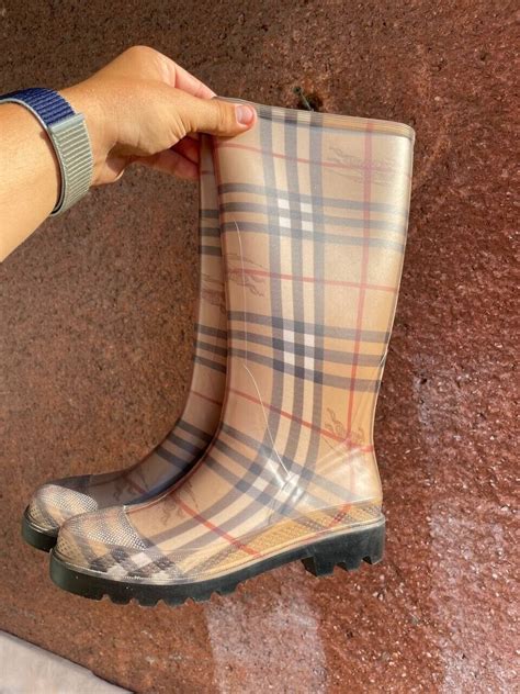 imitation burberry rain boots